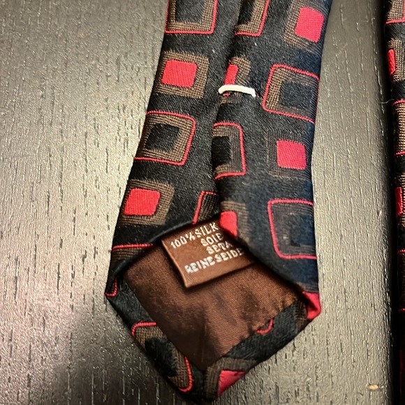 Dormeuil Paris Handmade in Italy 100% Silk Tie - Picture 4 of 5